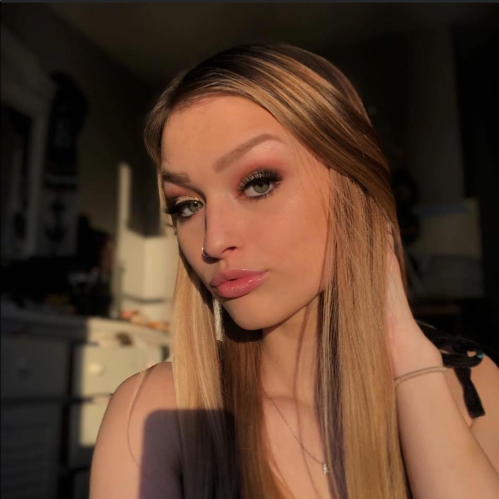 Meet your Posher, Kaelyn
